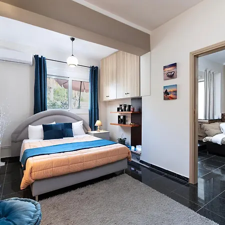 Sun & Waves Beachfront Апартаменты *