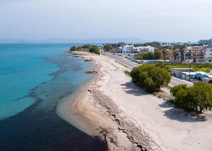 Sun & Waves Beachfront *